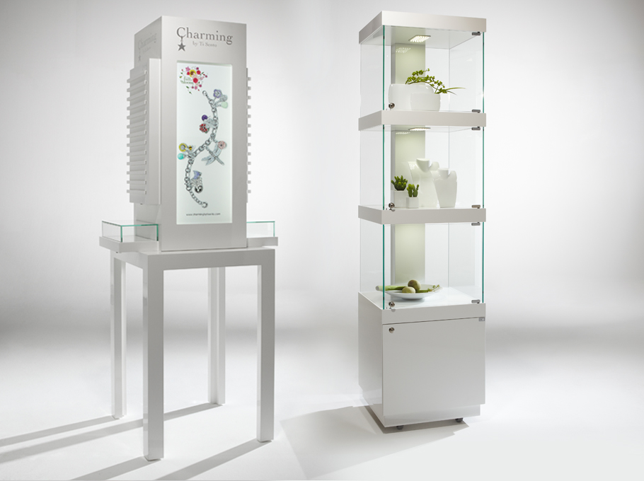 VITRINES